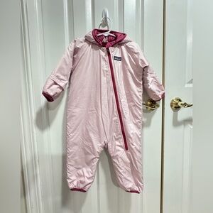 Patagonia 12M reversible Pink/burgundy Baby Snowsuit